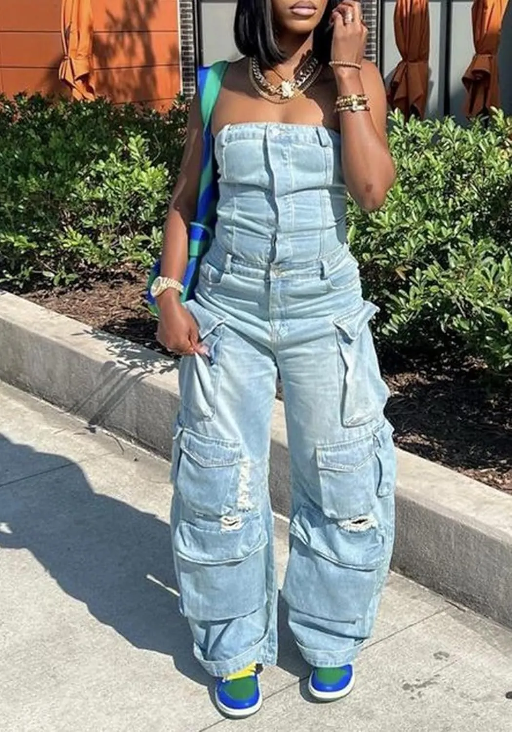 DINGANG Denim Jumpsuit for Women Sexy Slim Fit Strapless Cargo Denim Romper Wide Leg Jeans Multi Pockets
