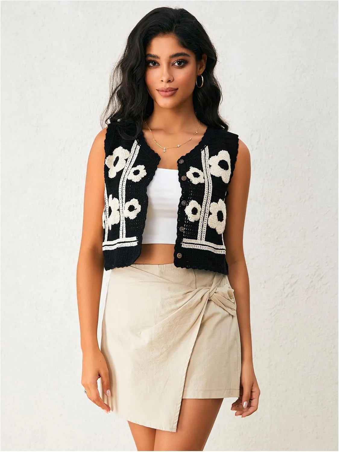 GORGLITTER Women's Crochet Western Cowgirl Rodeo Outfit Floral Sleeveless Boho Lightweight Cardigan Vest Tops 2025