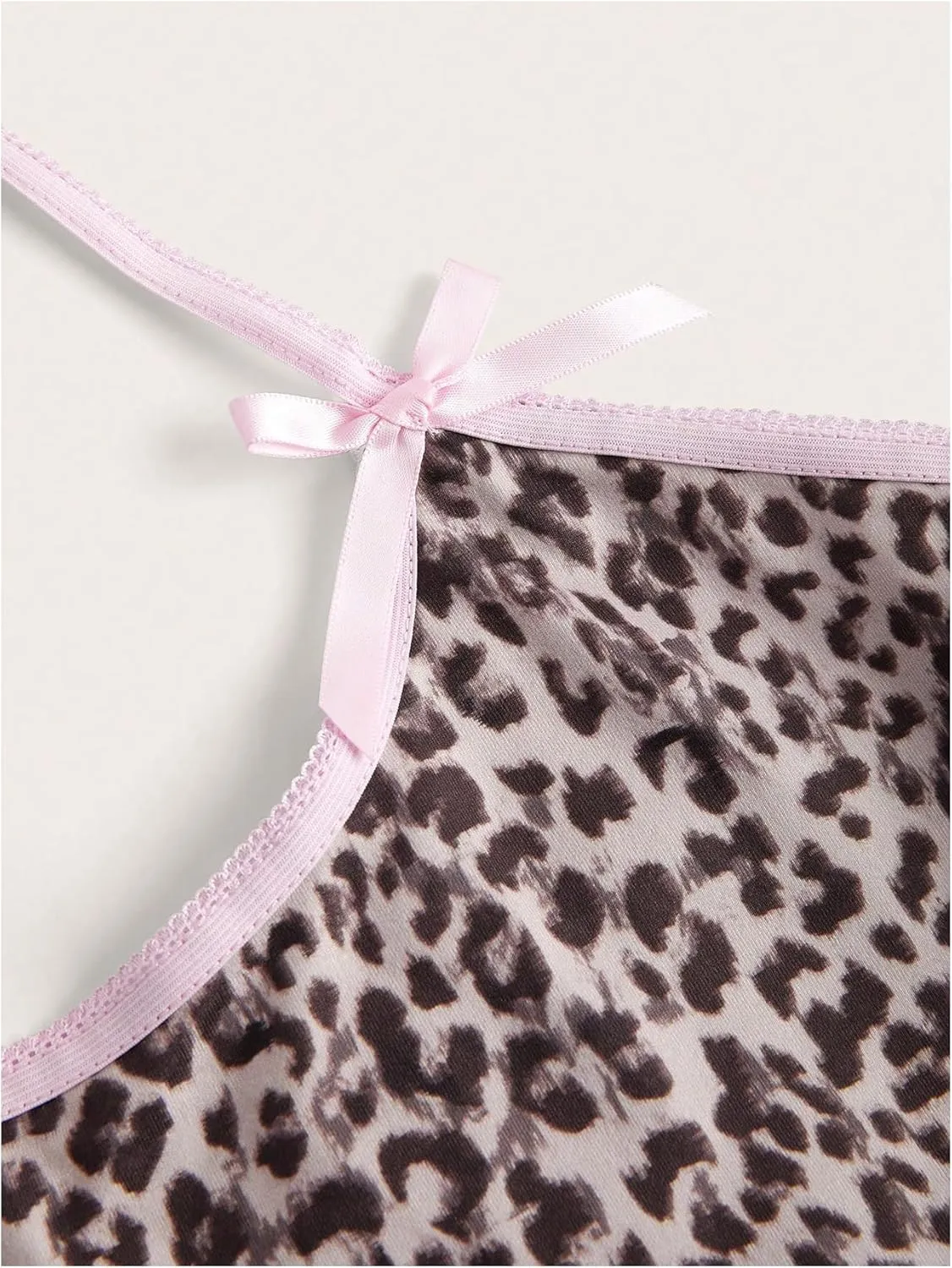 WDIRARA Women's Leopard Print Bow Front Halter Neck Y2k Bodysuit Sexy Contrast Binding Sleeveless Camisole Leotard