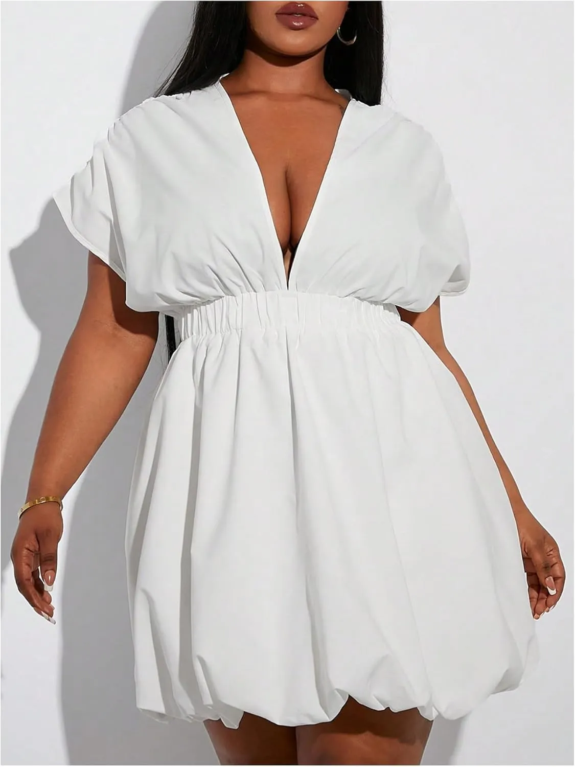 WDIRARA Women's Plus Size Deep V Neck Bubble Dress Short Sleeve A Line Mini Dresses